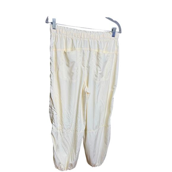 Free People Movement Pants Women's Small Butter Yellow Crop - Picture 2 of 7